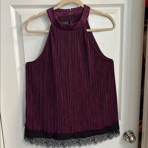 Simply Styled Burgundy Sleeveless Blouse with Black Lace